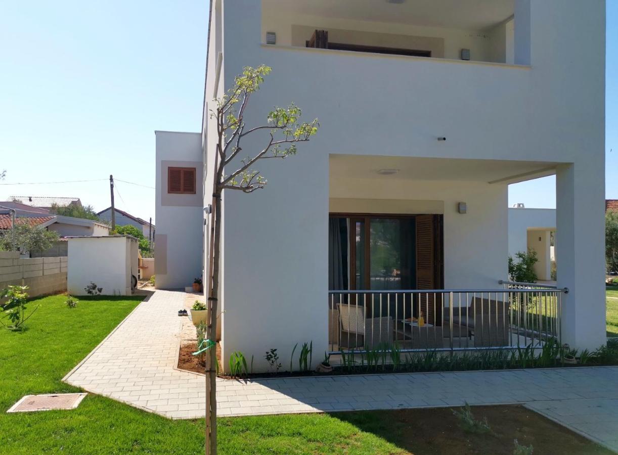 Apartments Leticia Vrsi Exterior foto